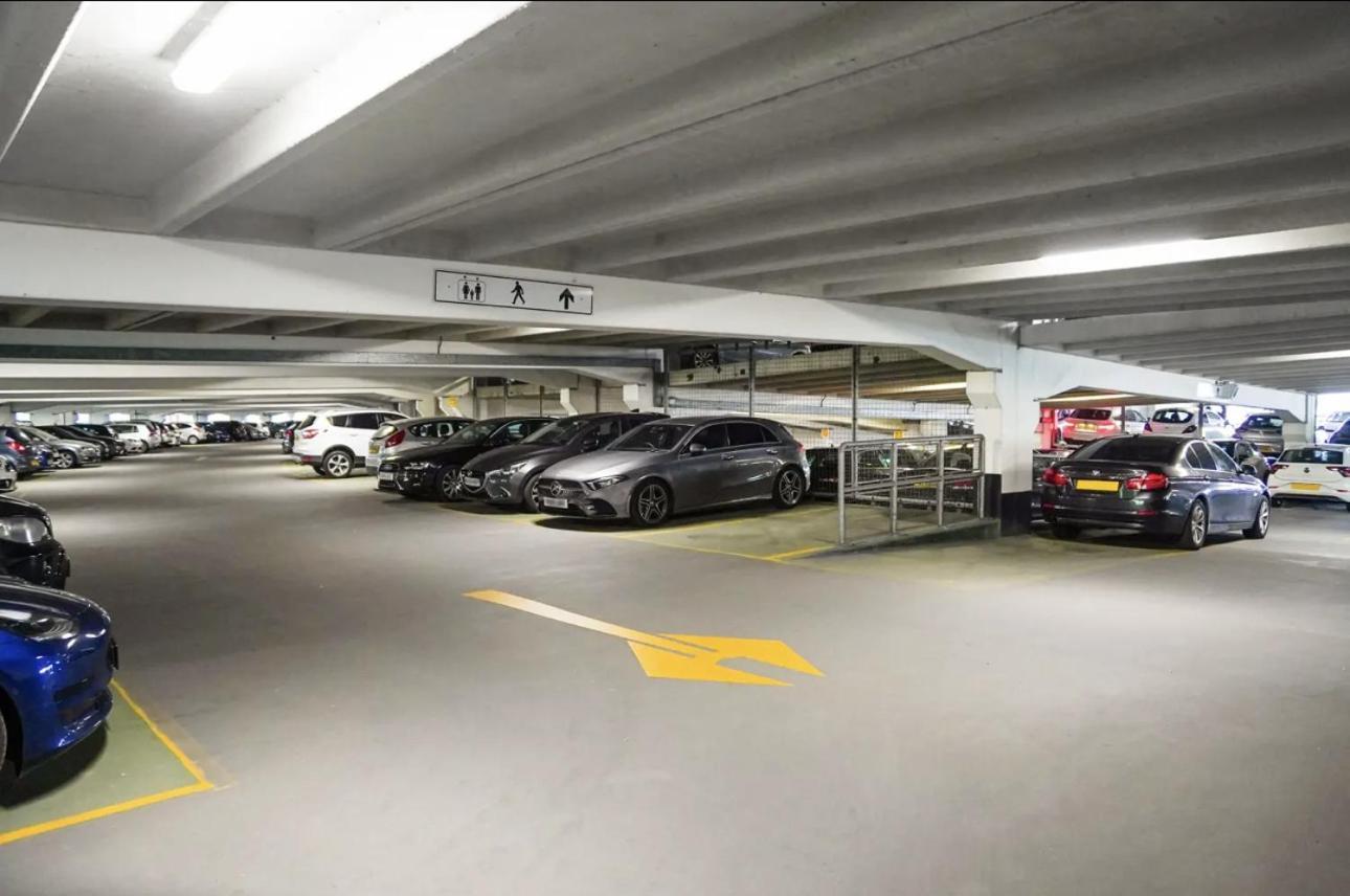 Central Leeds Dock Apt&Free Secure Parking! Exterior photo